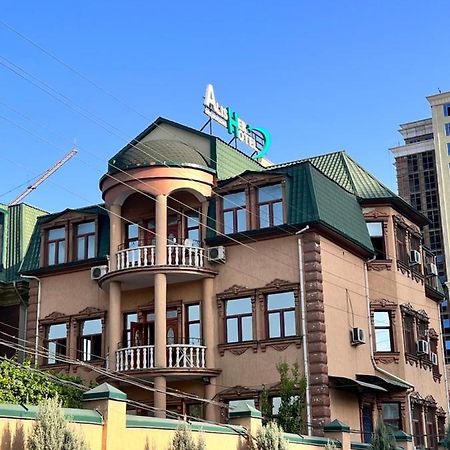 Alisher Hotel Dushanbe Luaran gambar