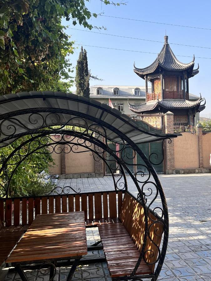 Alisher Hotel Dushanbe Luaran gambar
